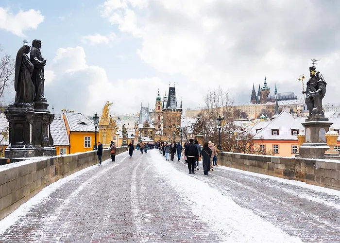 Charming Riverside Apt Moments From Charles Bridge By Easybnb Premium Praga