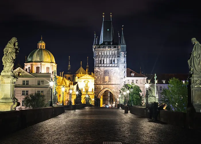 Appartamento Charming Riverside Apt Moments From Charles Bridge By Easybnb Premium