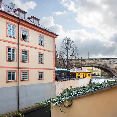 Charming Riverside Moments From Charles Bridge By Easybnb Premium Appartement *