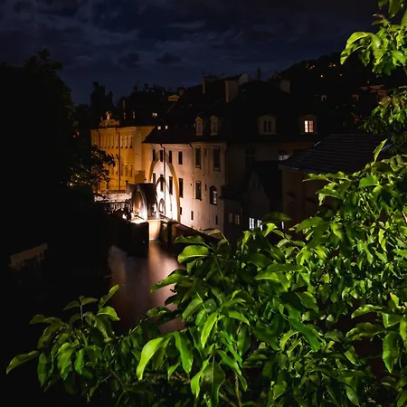 Charming Riverside By Charles Bridge Apartment Prague