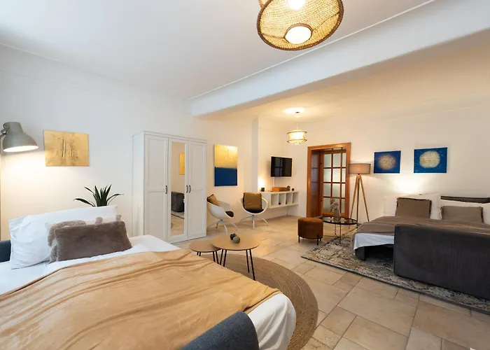 Charming Riverside Apt Moments From Charles Bridge By Easybnb Premium Lejlighed Prag